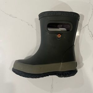 Baby Bogs Skipper rain boot size 5